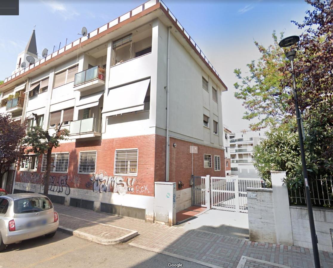Casa Priscilla Apartment Pescara Exterior photo